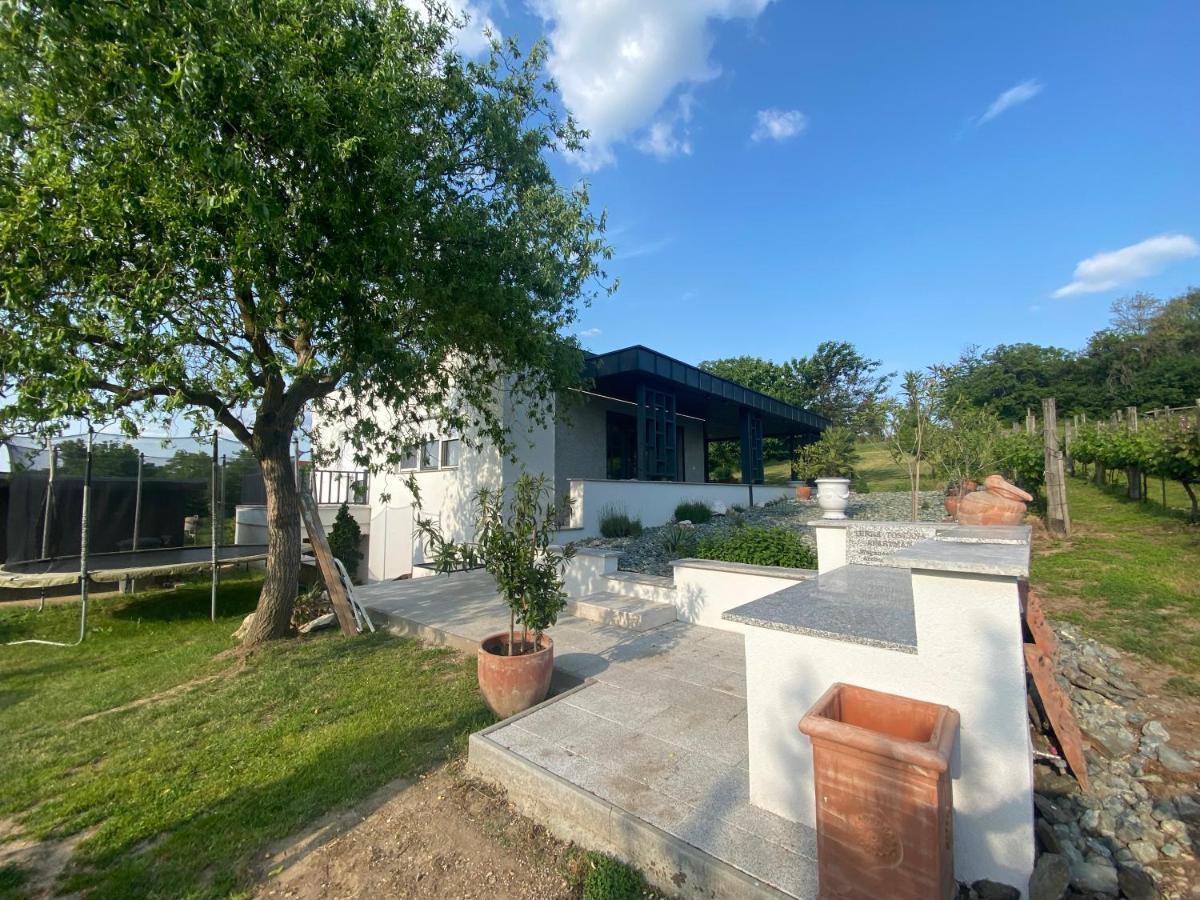 Terra Toscana Apartman Шарвар Экстерьер фото